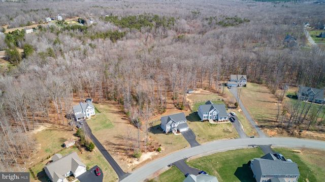 121 HARTWOOD LANDING LN, Fredericksburg, VA 22406