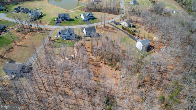 121 HARTWOOD LANDING LN, Fredericksburg, VA 22406