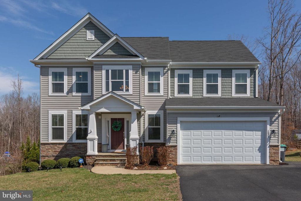 121 HARTWOOD LANDING LN, Fredericksburg, VA 22406