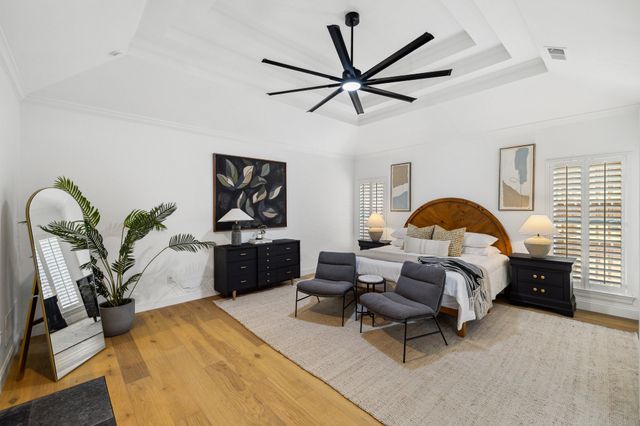 4736 Holly Tree Drive, Dallas, TX 75287