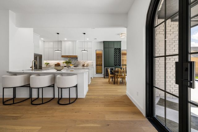 4736 Holly Tree Drive, Dallas, TX 75287