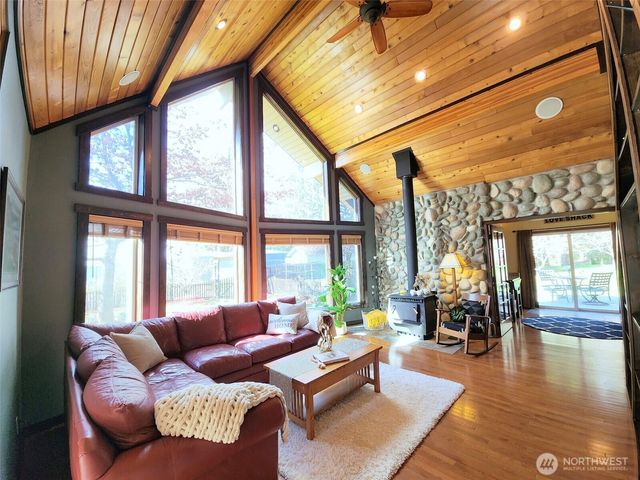 931 Turkey Road NW, Olympia, WA 98502