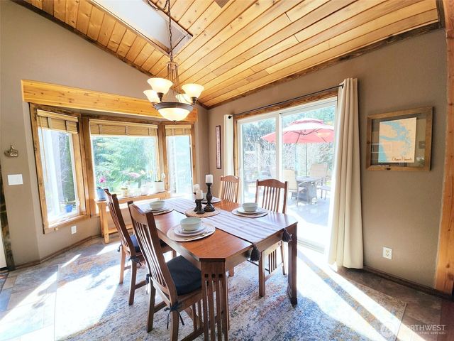 931 Turkey Road NW, Olympia, WA 98502