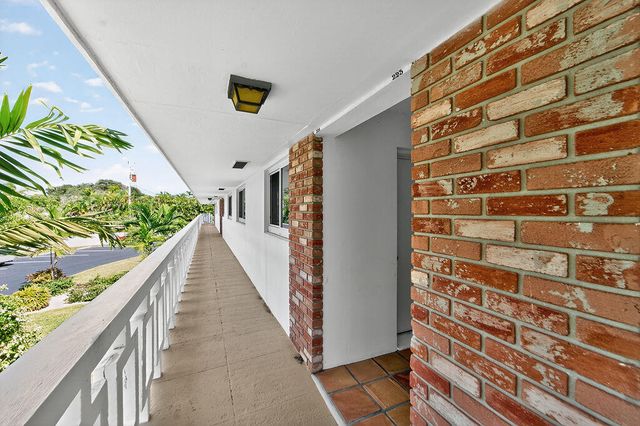 331 Tequesta Drive 224, Tequesta, FL 33469
