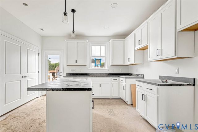 633 Ellens Haven Aly, Richmond, VA 23222