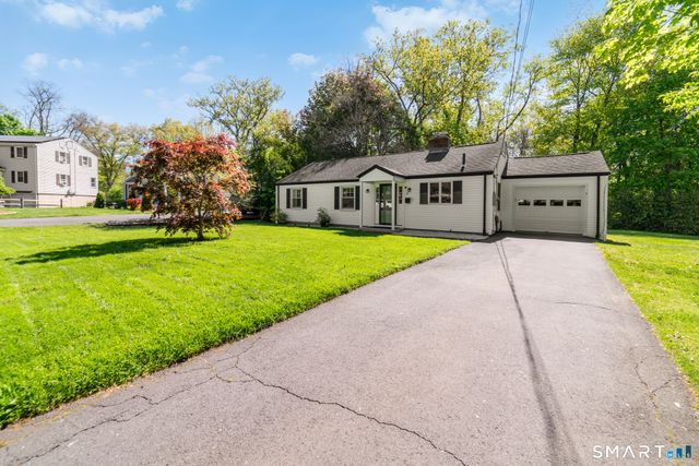 9 Fisk Drive, Newington, CT 06111
