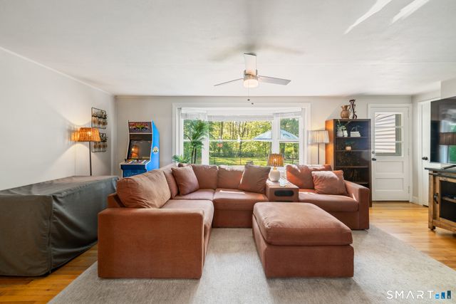 9 Fisk Drive, Newington, CT 06111