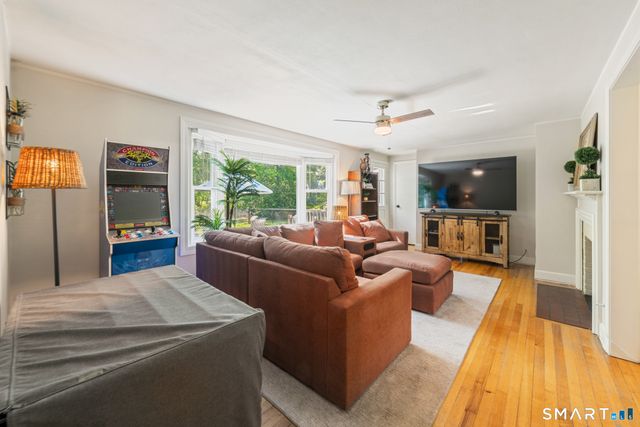 9 Fisk Drive, Newington, CT 06111