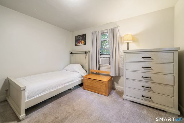 9 Fisk Drive, Newington, CT 06111