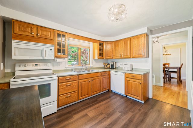 9 Fisk Drive, Newington, CT 06111
