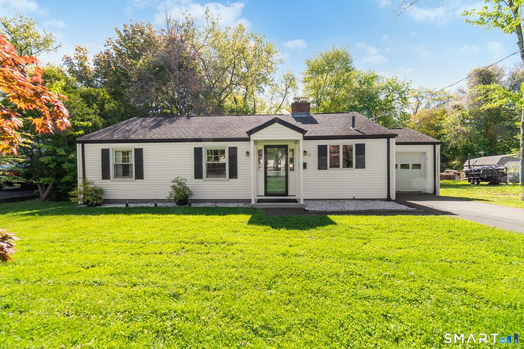 9 Fisk Drive, Newington, CT 06111