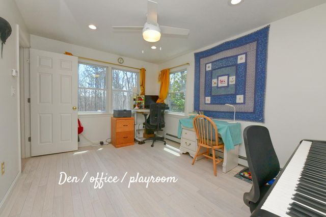 24 Lakewood Road, Sagamore Beach, MA 02562