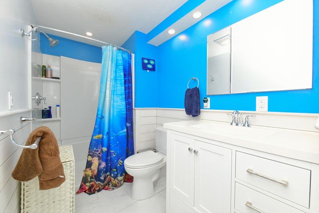 24 Lakewood Road, Sagamore Beach, MA 02562