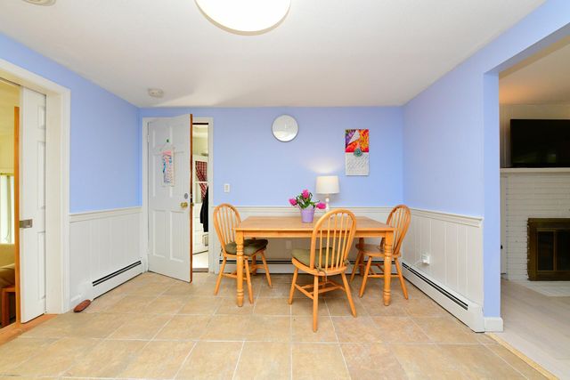 24 Lakewood Road, Sagamore Beach, MA 02562