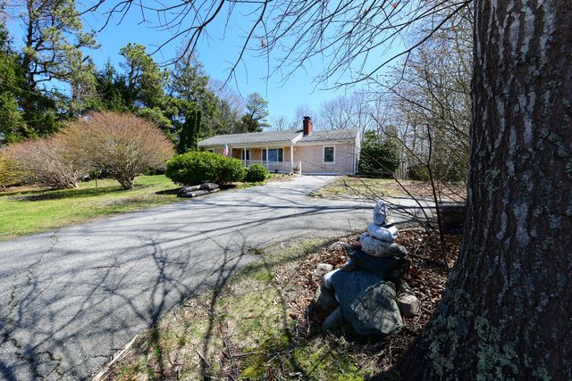 24 Lakewood Road, Sagamore Beach, MA 02562