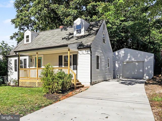 6002 RIXEY DR, Alexandria, VA 22303