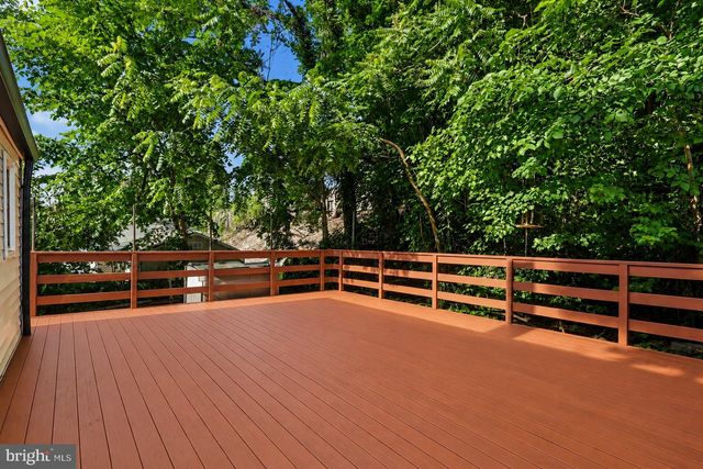 6002 RIXEY DR, Alexandria, VA 22303