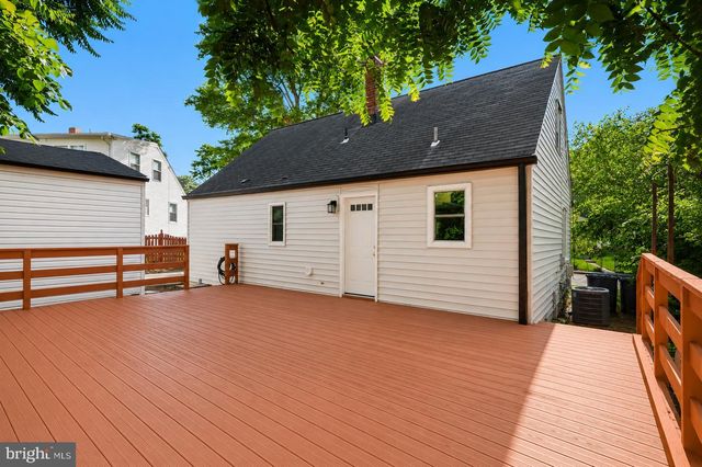 6002 RIXEY DR, Alexandria, VA 22303
