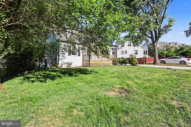 6002 RIXEY DR, Alexandria, VA 22303