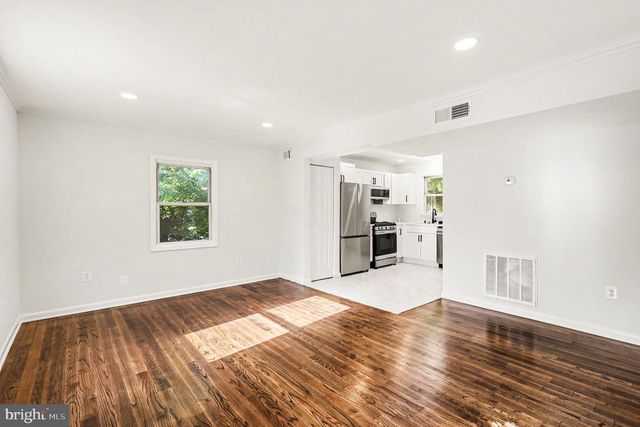 6002 RIXEY DR, Alexandria, VA 22303