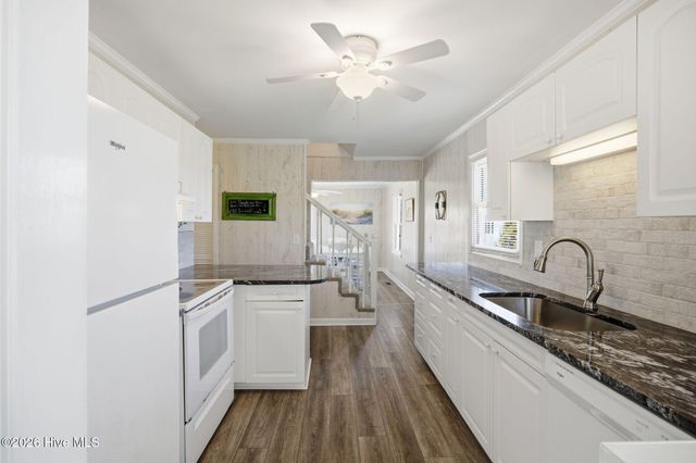314 Sand Piper Lane, Supply, NC 28462