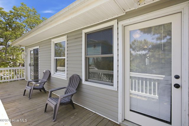 314 Sand Piper Lane, Supply, NC 28462