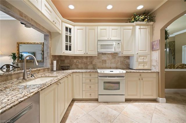 18092 San Carlos BLVD 915, Fort Myers Beach, FL 33931