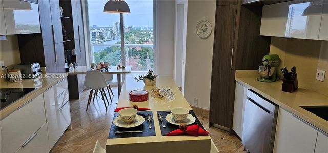 3802 NE 207th St 1204, Aventura, FL 33180