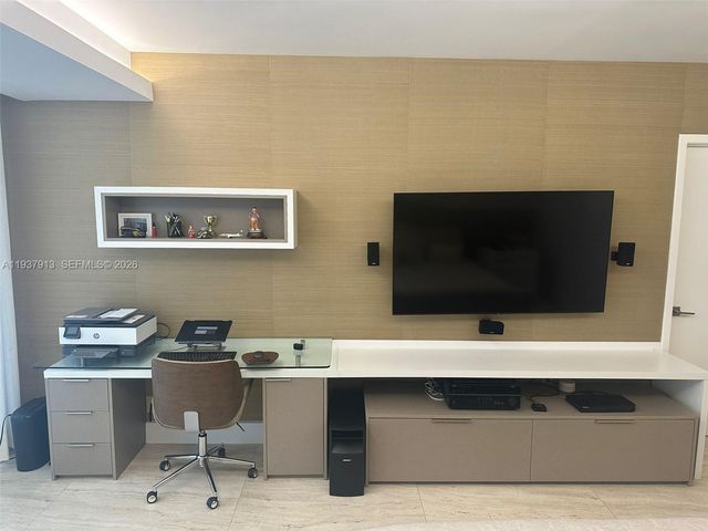 3802 NE 207th St 1204, Aventura, FL 33180