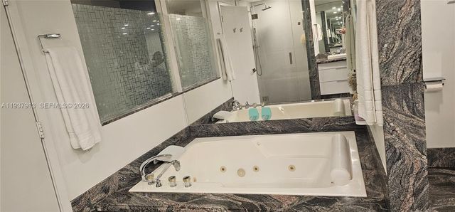 3802 NE 207th St 1204, Aventura, FL 33180