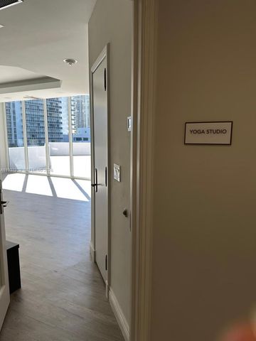 3802 NE 207th St 1204, Aventura, FL 33180