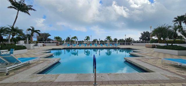 3802 NE 207th St 1204, Aventura, FL 33180