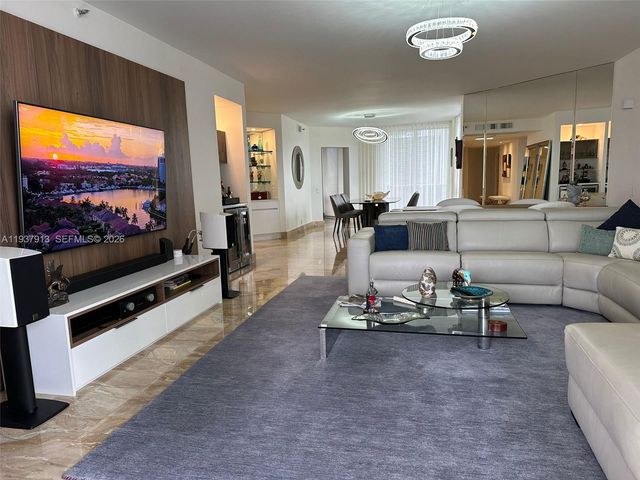 3802 NE 207th St 1204, Aventura, FL 33180