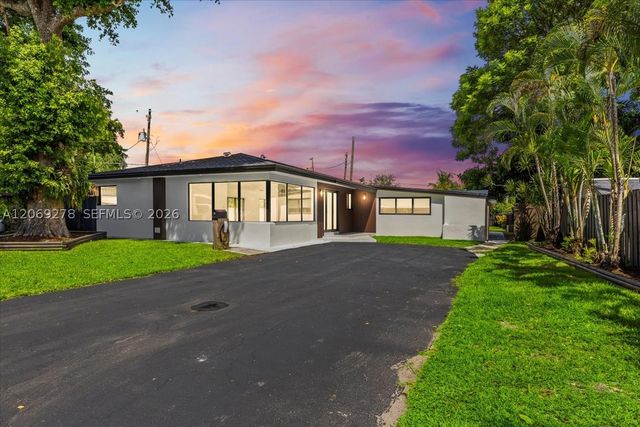 406 Lawn Acres Ct, Hollywood, FL 33023