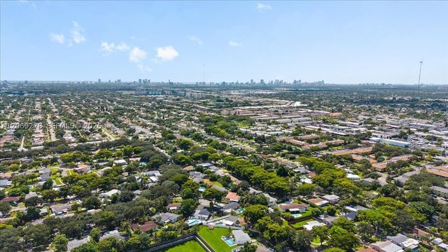 406 Lawn Acres Ct, Hollywood, FL 33023
