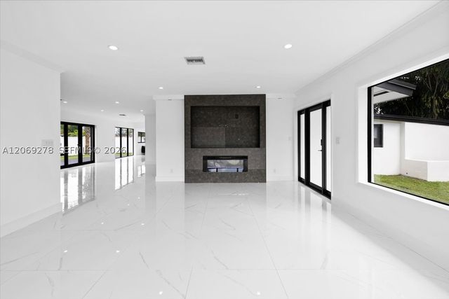 406 Lawn Acres Ct, Hollywood, FL 33023