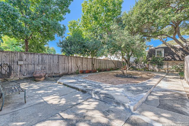 8030 Broadway Apt 203C, San Antonio, TX 78209