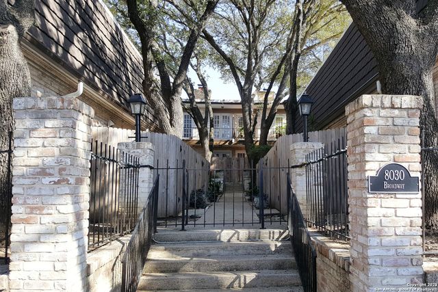 8030 Broadway Apt 203C, San Antonio, TX 78209