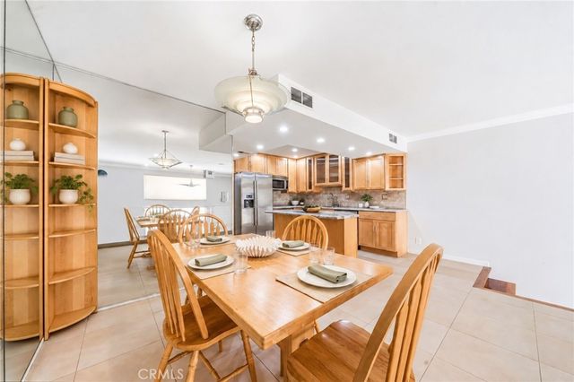23401 Park Sorrento 55, Calabasas, CA 91302