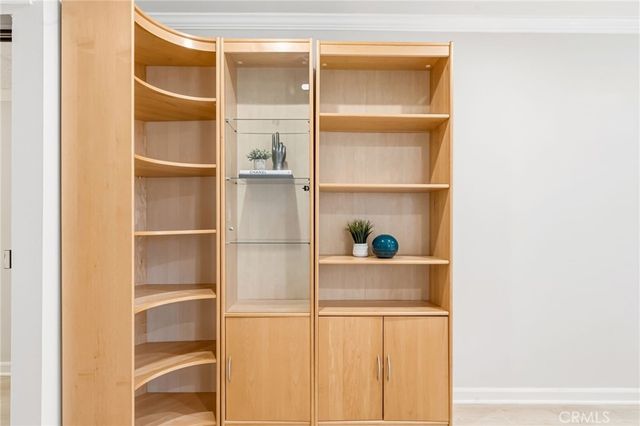 23401 Park Sorrento 55, Calabasas, CA 91302