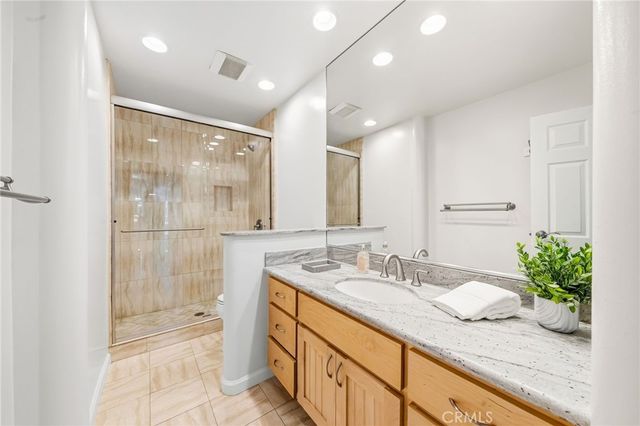 23401 Park Sorrento 55, Calabasas, CA 91302