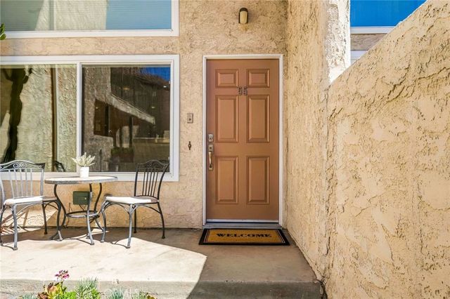 23401 Park Sorrento 55, Calabasas, CA 91302