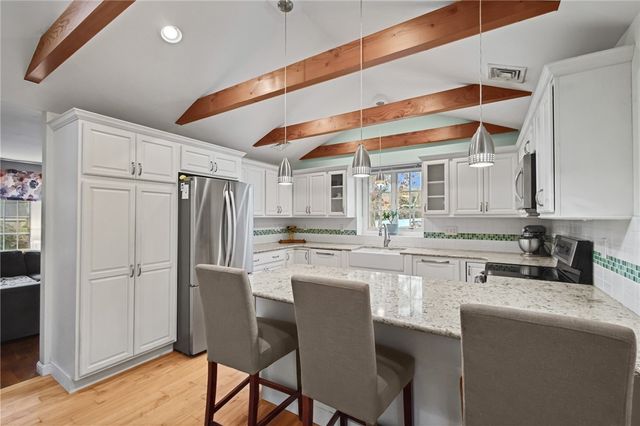 12 Valley View Drive, Smithfield, RI 02828