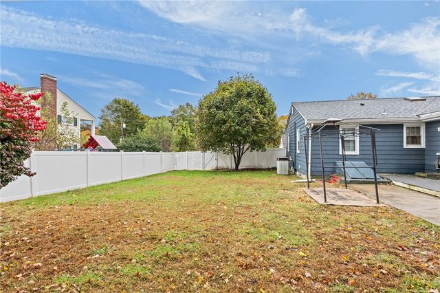 12 Valley View Drive, Smithfield, RI 02828