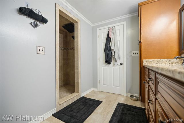 34126 Dryden Drive, Sterling Heights, MI 48312
