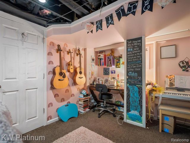 34126 Dryden Drive, Sterling Heights, MI 48312