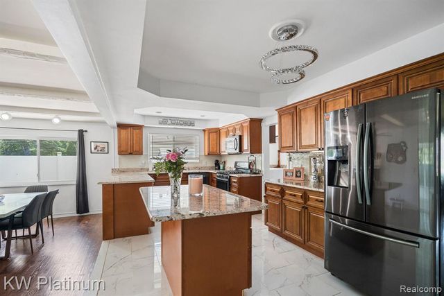34126 Dryden Drive, Sterling Heights, MI 48312