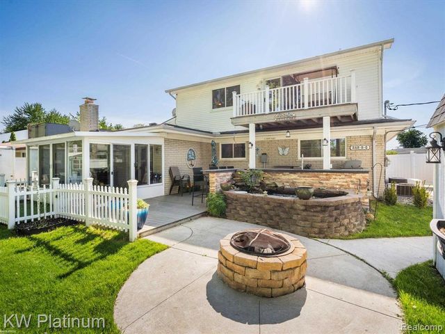 34126 Dryden Drive, Sterling Heights, MI 48312