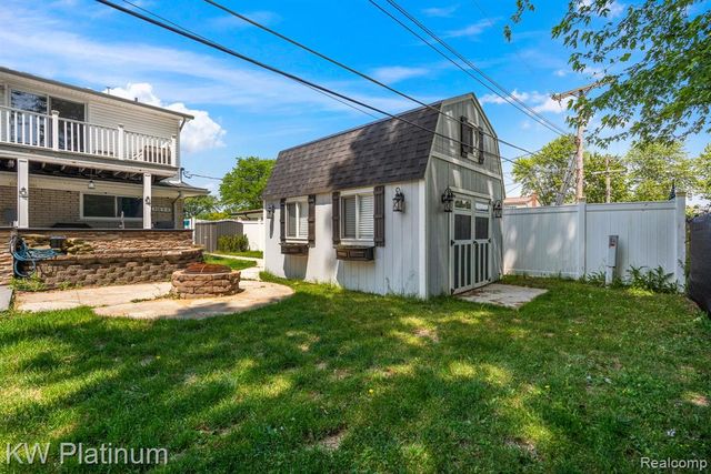 34126 Dryden Drive, Sterling Heights, MI 48312