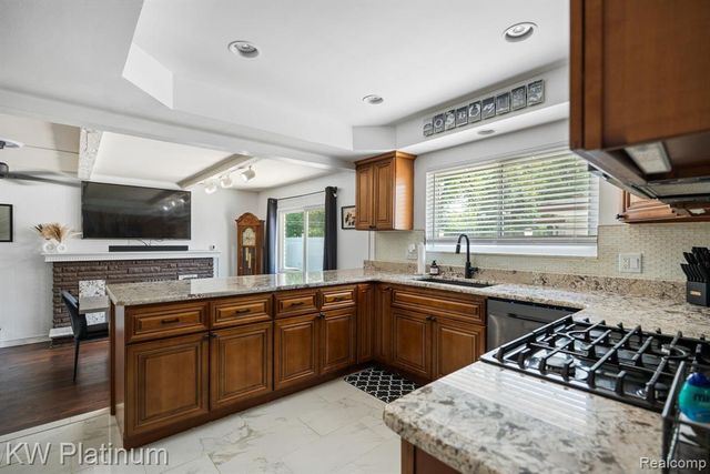 34126 Dryden Drive, Sterling Heights, MI 48312